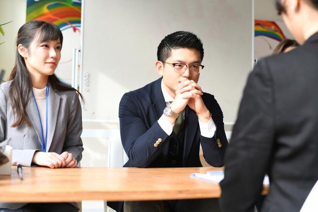 若手社員以外はリクルーターに不向きか？